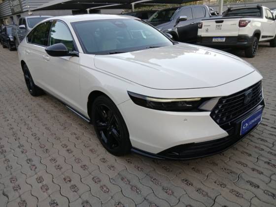 HONDA ACCORD 2.0 e:HEV TOURING E-CVT HONDA ACCORD 2.0 e:HEV TOURING E-CVT
